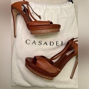 NEW Casadei leather heel-beautiful shoe